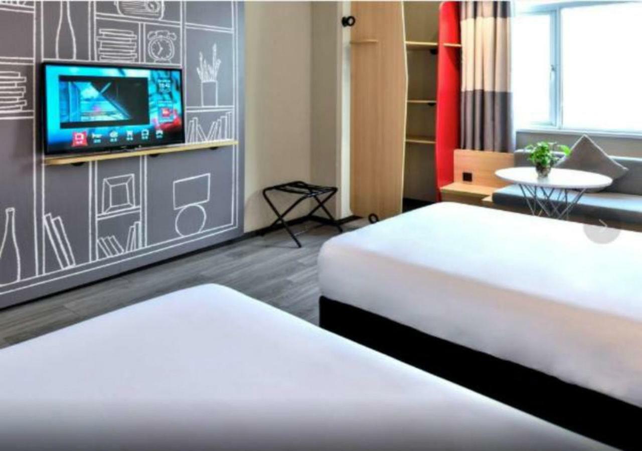 Ibis Xi'An Small Goose Pagoda Hotel Buitenkant foto